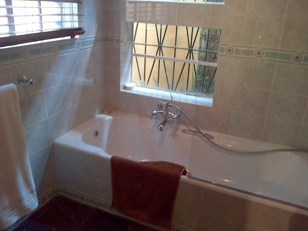 Jubilee Lodge Guest House Johannesburg Bilik gambar